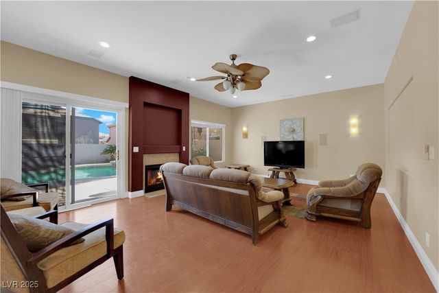 9852 Snowy Canyon Court, Las Vegas, NV 89183
