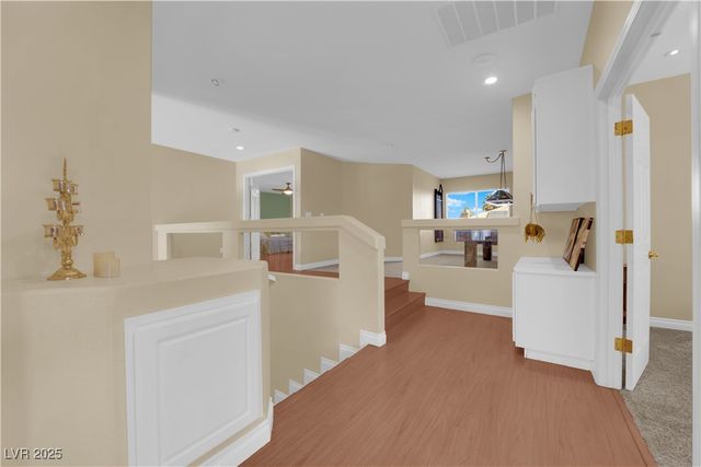 9852 Snowy Canyon Court, Las Vegas, NV 89183