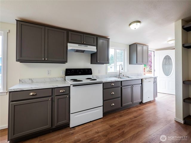8903 336th Street S, Roy, WA 98580