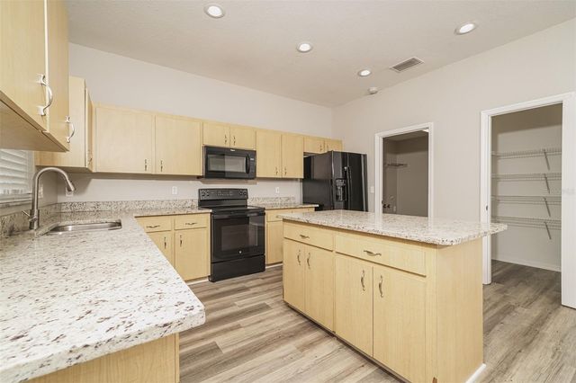 8870 PEBBLEBROOKE DRIVE, Lakeland, FL 33810