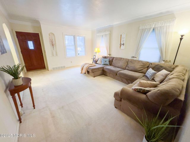 4125 Rugby Drive, Toledo, OH 43614