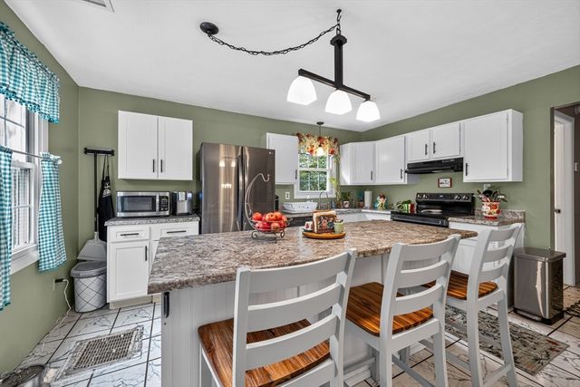 165 Pepperell Rd, Groton, MA 01450