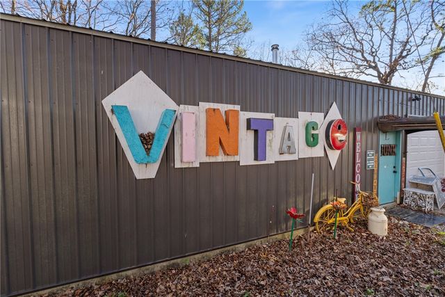 1387 County Road 306, Berryville, AR 72616