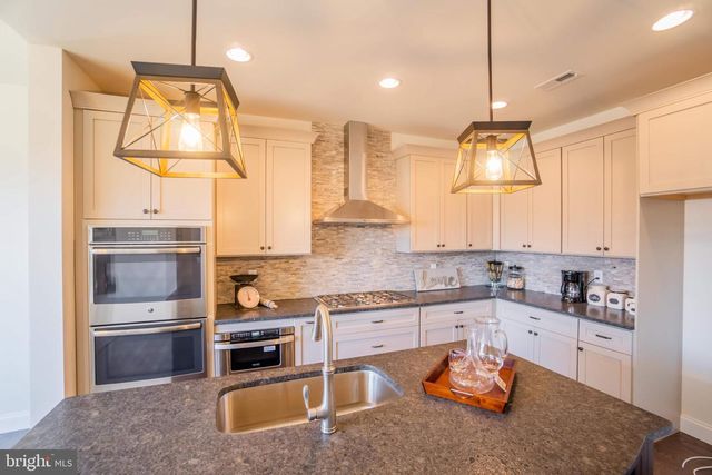 1104 PRIZER RD, Pottstown, PA 19465