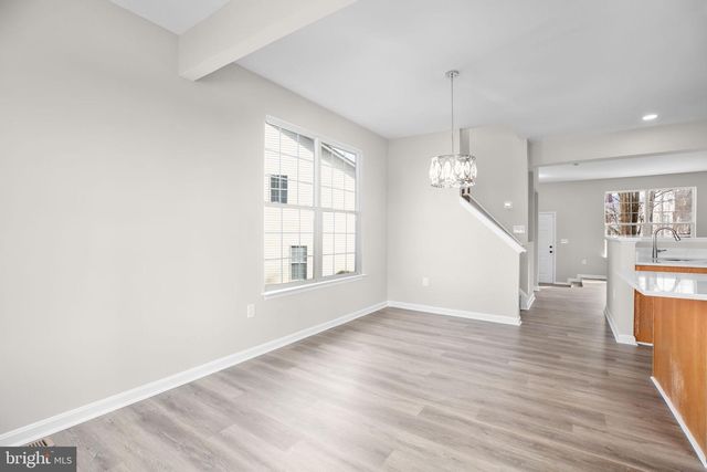 10260 MAGNOLIA GROVE DR, Manassas, VA 20110