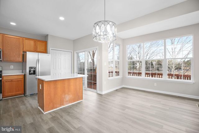 10260 MAGNOLIA GROVE DR, Manassas, VA 20110