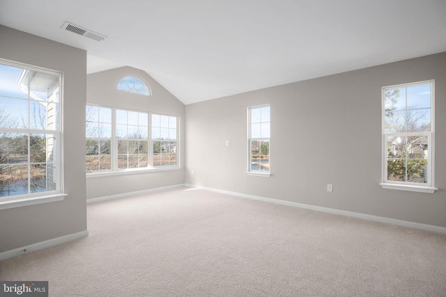 10260 MAGNOLIA GROVE DR, Manassas, VA 20110