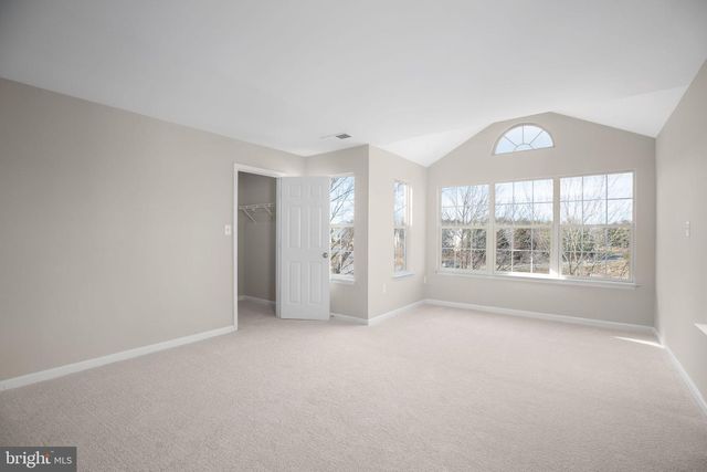 10260 MAGNOLIA GROVE DR, Manassas, VA 20110