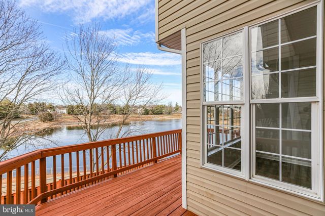 10260 MAGNOLIA GROVE DR, Manassas, VA 20110