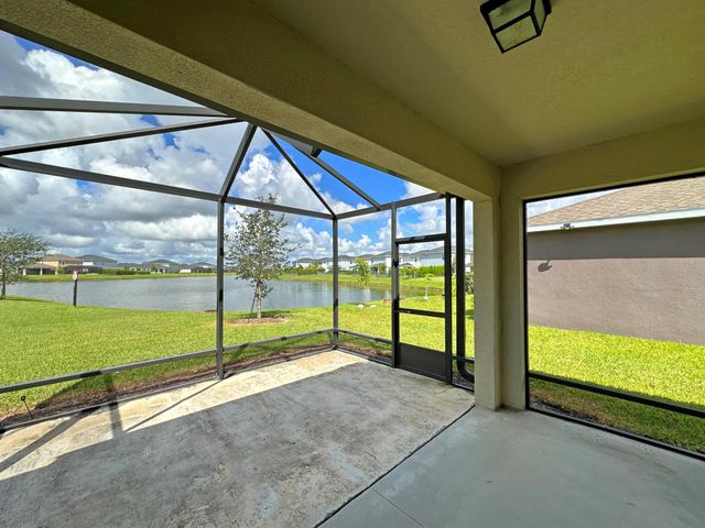 9374 SW Ligorio Way, Port St Lucie, FL 34987