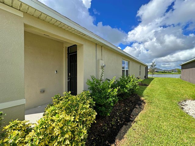 9374 SW Ligorio Way, Port St Lucie, FL 34987