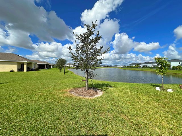 9374 SW Ligorio Way, Port St Lucie, FL 34987
