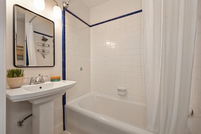 2509 8th Ave, Sacramento, CA 95818