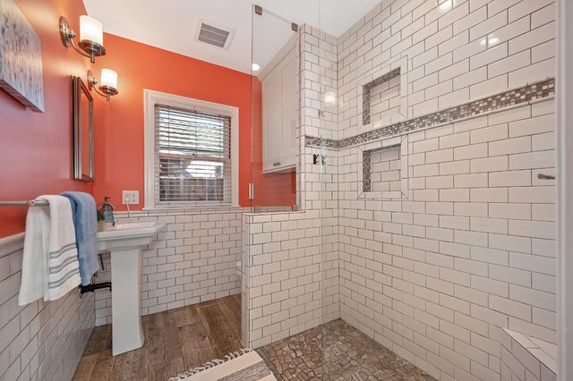 2509 8th Ave, Sacramento, CA 95818