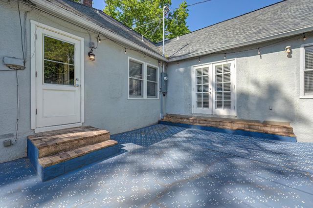 2509 8th Ave, Sacramento, CA 95818