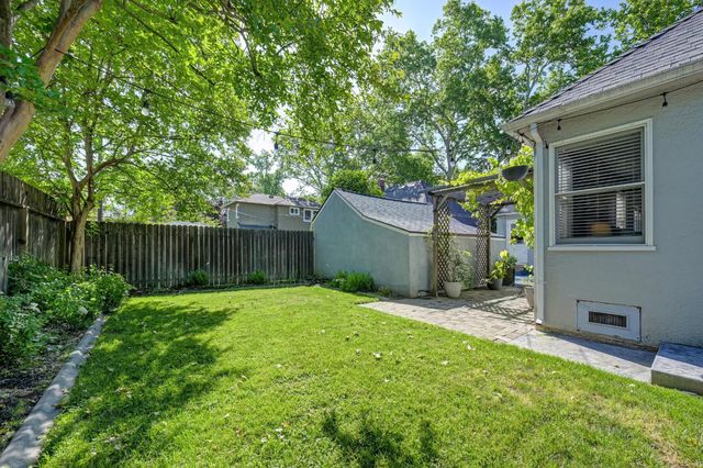 2509 8th Ave, Sacramento, CA 95818