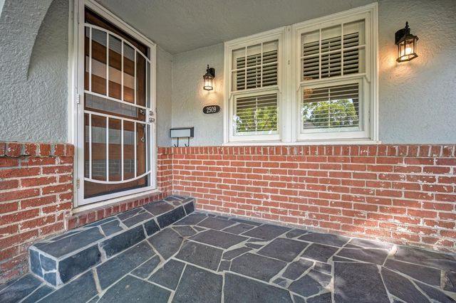 2509 8th Ave, Sacramento, CA 95818