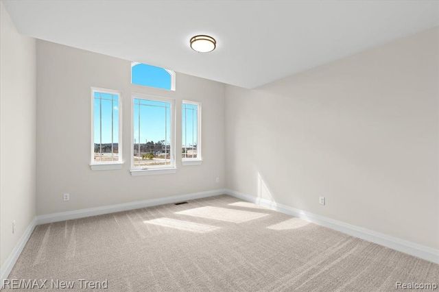 209 Mountain View Lane, Milford, MI 48381