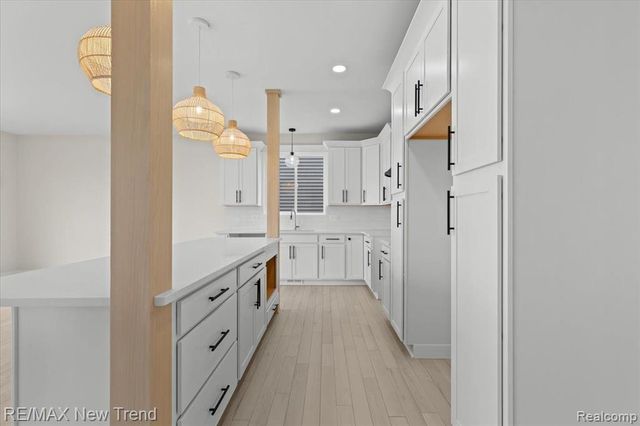 209 Mountain View Lane, Milford, MI 48381