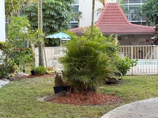 3581 Inverrary Drive Unit 103, Lauderhill, FL 33319