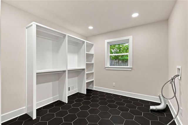 1988 Brewer Boulevard SW, Atlanta, GA 30310