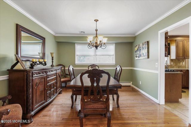 5 Pine Lane, Marlboro, NJ 07746