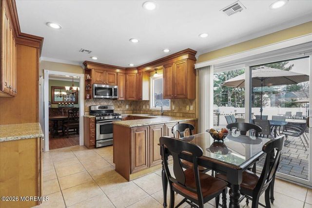 5 Pine Lane, Marlboro, NJ 07746
