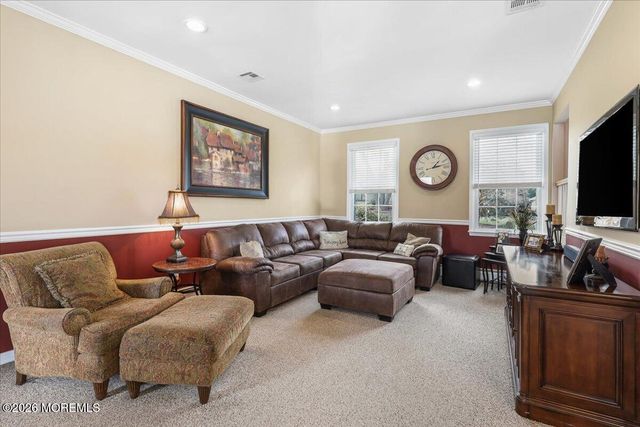 5 Pine Lane, Marlboro, NJ 07746