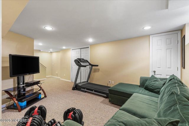 5 Pine Lane, Marlboro, NJ 07746