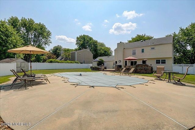 5 Pine Lane, Marlboro, NJ 07746