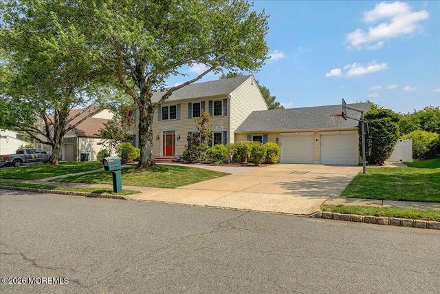 5 Pine Lane, Marlboro, NJ 07746