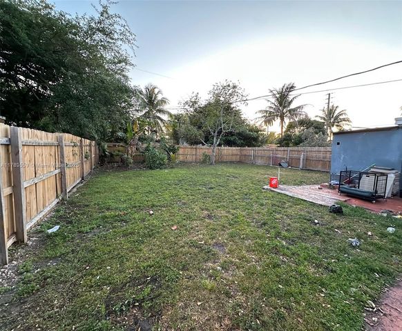 100 Virginia Rd, West Park, FL 33023