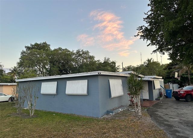 100 Virginia Rd, West Park, FL 33023