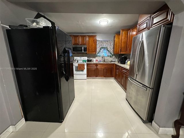 100 Virginia Rd, West Park, FL 33023