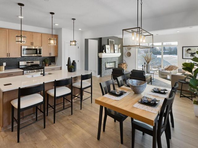 13761 Hollybrook Circle, Apple Valley, MN 55124