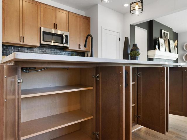 13761 Hollybrook Circle, Apple Valley, MN 55124