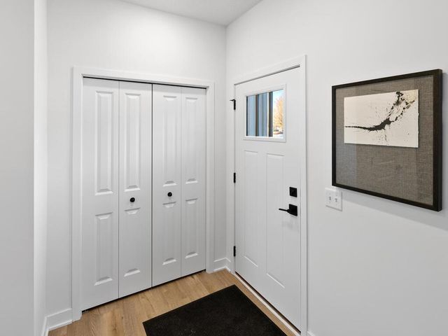 13761 Hollybrook Circle, Apple Valley, MN 55124