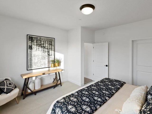 13761 Hollybrook Circle, Apple Valley, MN 55124