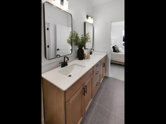 13761 Hollybrook Circle, Apple Valley, MN 55124