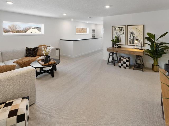 13761 Hollybrook Circle, Apple Valley, MN 55124