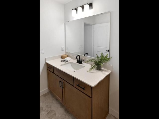 13761 Hollybrook Circle, Apple Valley, MN 55124