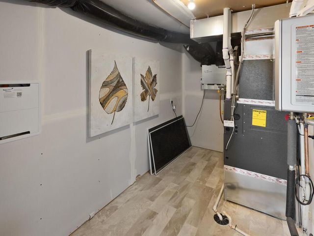 13761 Hollybrook Circle, Apple Valley, MN 55124