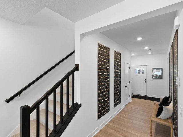 13761 Hollybrook Circle, Apple Valley, MN 55124