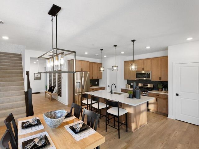 13761 Hollybrook Circle, Apple Valley, MN 55124