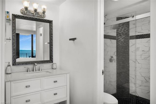180 Seaview CT 1009, Marco Island, FL 34145