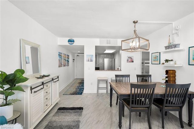 180 Seaview CT 1009, Marco Island, FL 34145