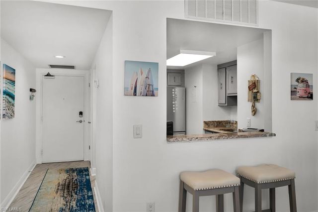 180 Seaview CT 1009, Marco Island, FL 34145