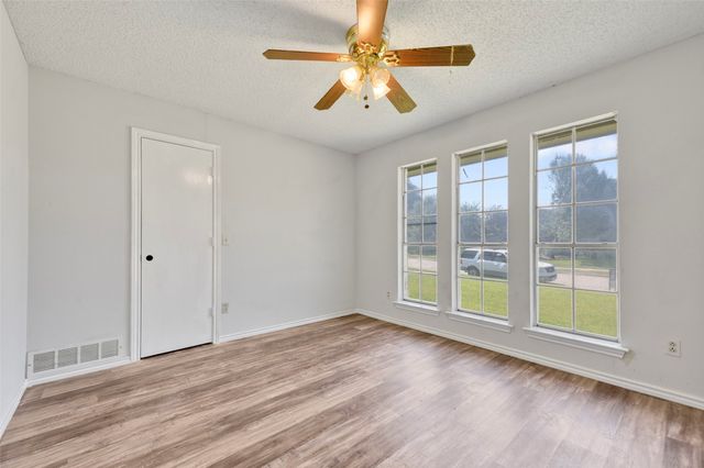 1017 Clinton Drive, Plano, TX 75075