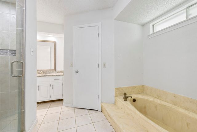 1017 Clinton Drive, Plano, TX 75075