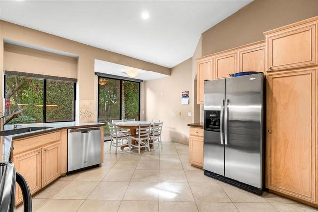 110 Favara Circle, Palm Desert, CA 92211